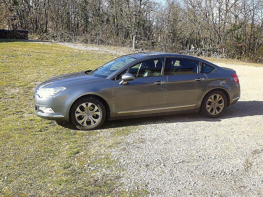 Citroën C5 II HDI 138/HDI 208 (2008) - La rupture par le style