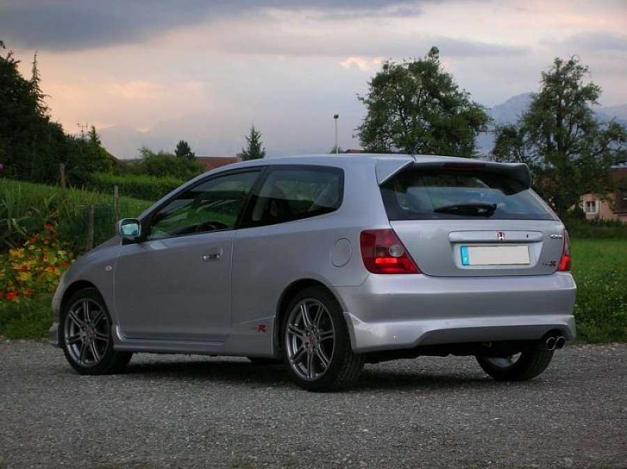 Avis HONDA CIVIC VII Type R coupé 2002 par phil74