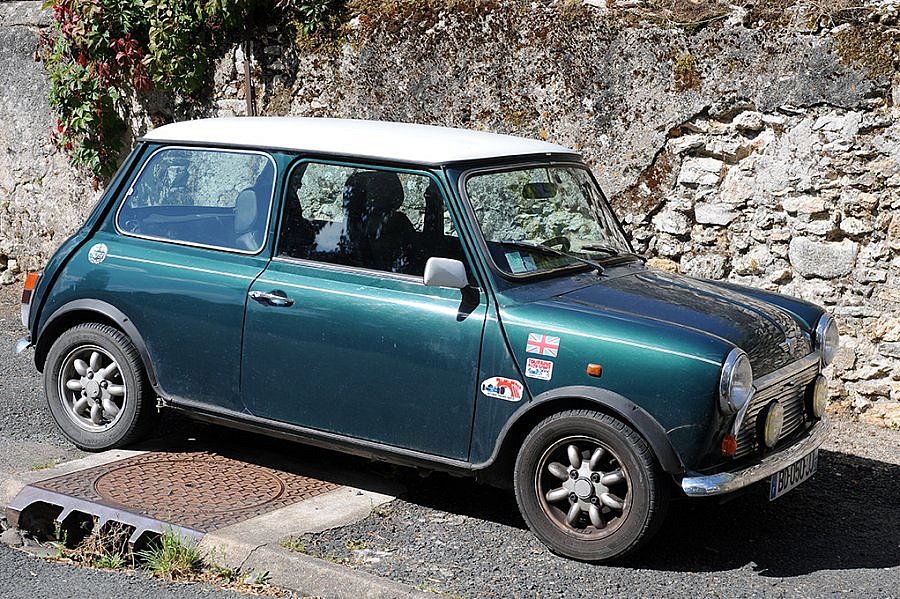 MINI CLASSIQUE 1300 berline 1992