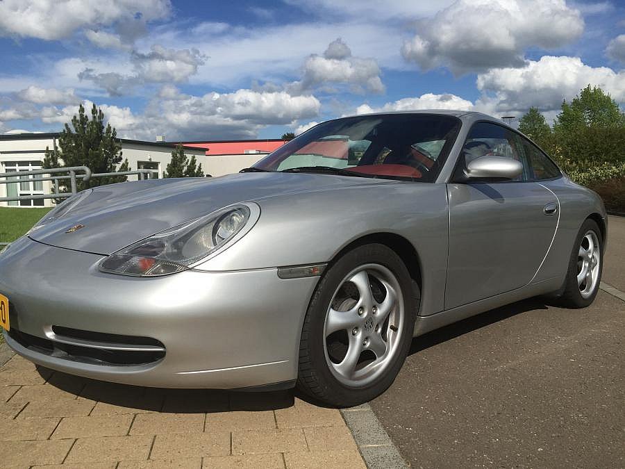 PORSCHE 911 996 Carrera 4 3.4i 300ch coupé 1998