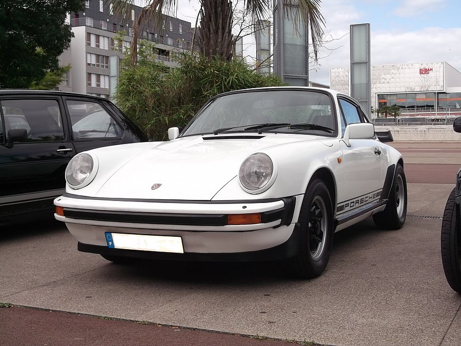 PORSCHE 911 G SC 3.0 coupé 1983