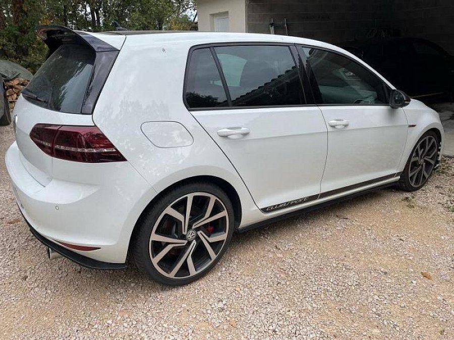 VOLKSWAGEN GOLF 7 GTI Clubsport berline 2016