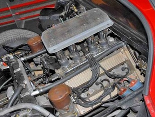 ALFA ROMEO 33 Stradale
