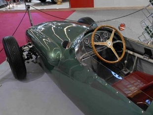 ASTON MARTIN DBR4/250