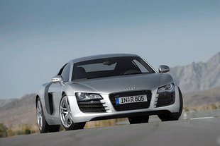 AUDI R8 V8 4.2