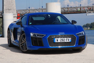 AUDI R8 V10 Plus