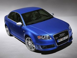 AUDI RS4
