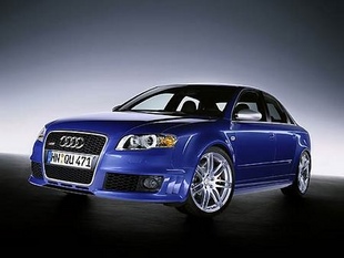 AUDI RS4