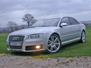 Essai AUDI S8