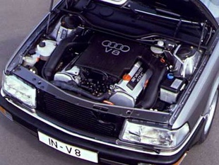 AUDI V8