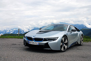 BMW i8