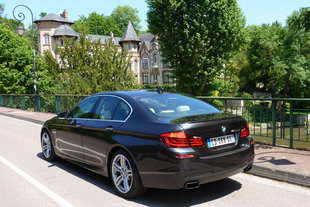 BMW M550d xDrive : le sport en smoking