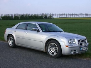 Essai CHRYSLER 300C - Motorlegend