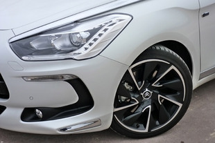 CITROEN DS5 Hybrid4