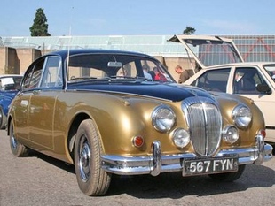 DAIMLER 2,5 L V8