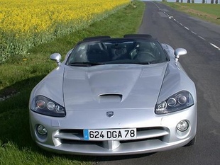 DODGE Viper SRT-10 - Viper, de la route à la piste - Page 2.com