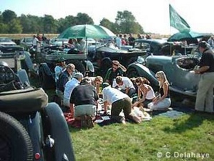 Les clubs au Mans Classic