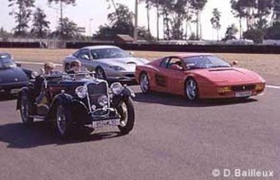 Les clubs au Mans Classic