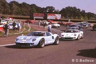 Les clubs au Mans Classic
