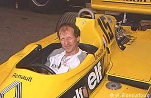 La restauration de la Renault RS 01 - Grand Prix de l'Age d'Or 2002 Reportage - Page 3.com