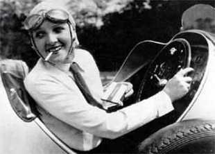 La femme et l'automobile