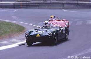 Les HWM Jaguar de S. Curtis et M. Steele