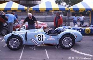 Les HWM Jaguar de S. Curtis et M. Steele