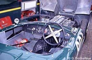 Les HWM Jaguar de S. Curtis et M. Steele