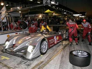 Le V12 diesel de l'Audi R10 - Un diesel aux 24 Heures du Mans Reportage - Page 2.com