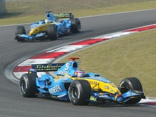Les quatre titres de champion du monde 2005 et 2006 - 30 ans de Renault F1 Histoire - Page 3.com