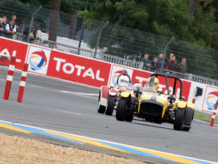 Les Seven en piste