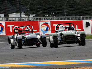 Les Seven en piste