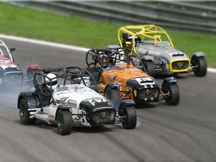 Les Seven en piste