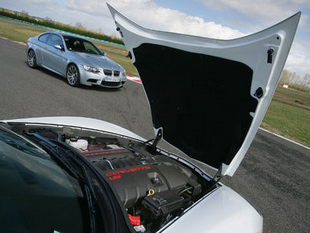 Trois V8 au coude à coude - Moteur Comparatif auto.com