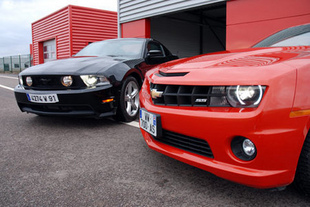 Chevrolet Camaro / Ford Mustang GT - Essai Comparatif auto.com