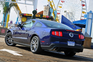 Chevrolet Camaro / Ford Mustang GT - Sur la route Comparatif auto.com