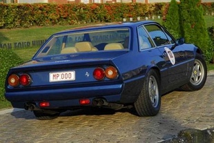FERRARI 412