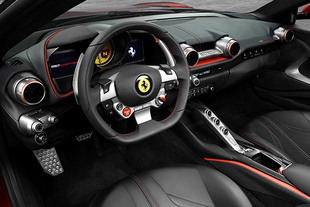 FERRARI 812 Superfast
