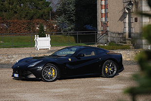 FERRARI F12berlinetta