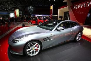 FERRARI GTC4 Lusso T