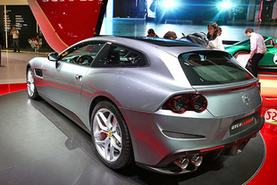 FERRARI GTC4 Lusso T