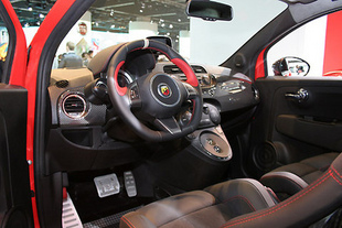 FIAT 500 Abarth 695 Tributo Ferrari