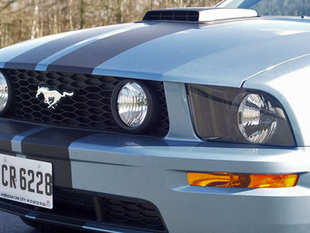 FORD MUSTANG GT V8