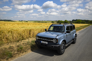 FORD USA Bronco Badlands