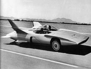 GM Firebird III - Les concept cars de la General Motors - Page 1.com