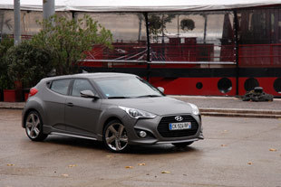 HYUNDAI Veloster Turbo