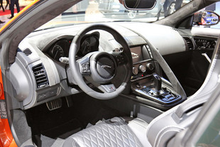 JAGUAR F-Type SVR