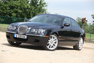 JAGUAR S-Type R