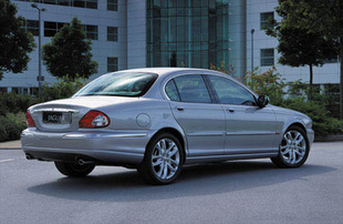 JAGUAR X-Type