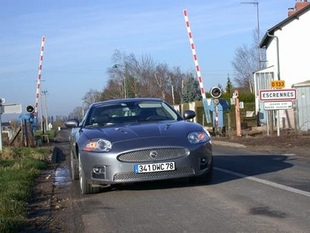 JAGUAR XKR